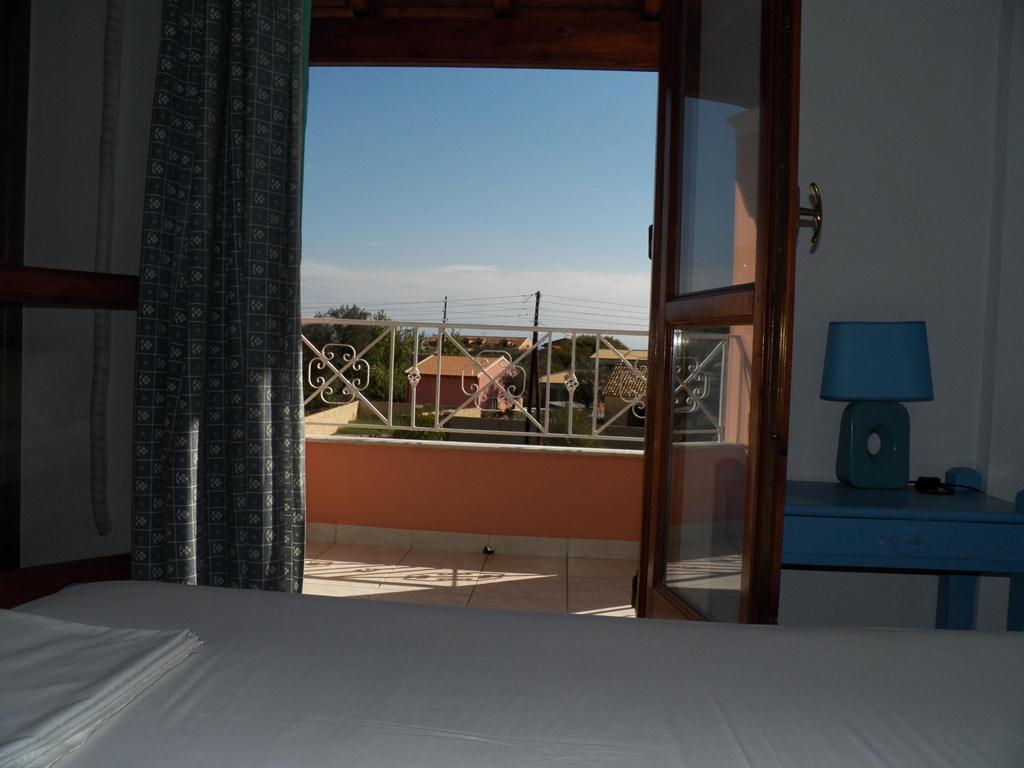 Villa Marina Ipsos Room photo